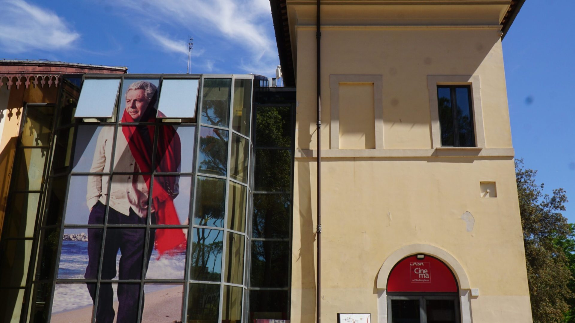 ROMANZO DI UN MOSTRO (4)